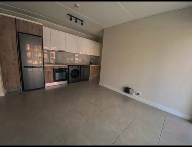 1 BEDROOM PROPERTY TO RENT IN RICHWOOD